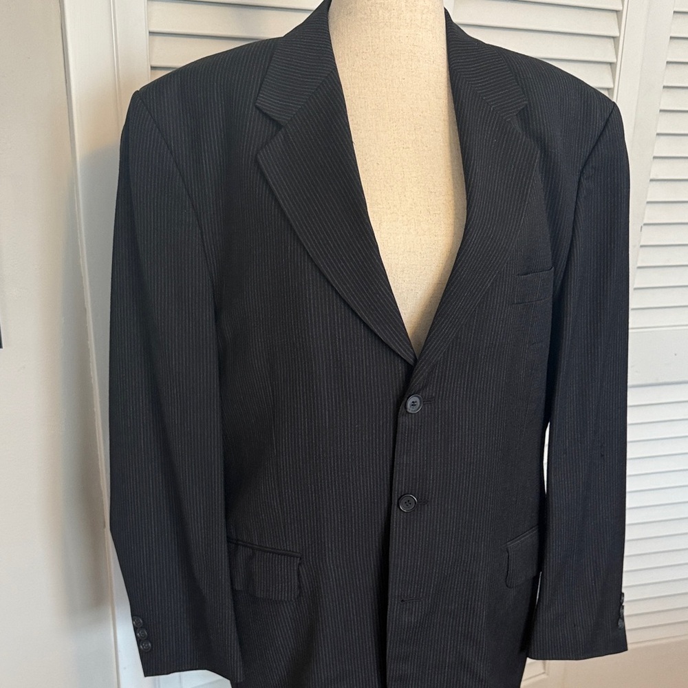 Classic Pinstripe Men's Wool Suit